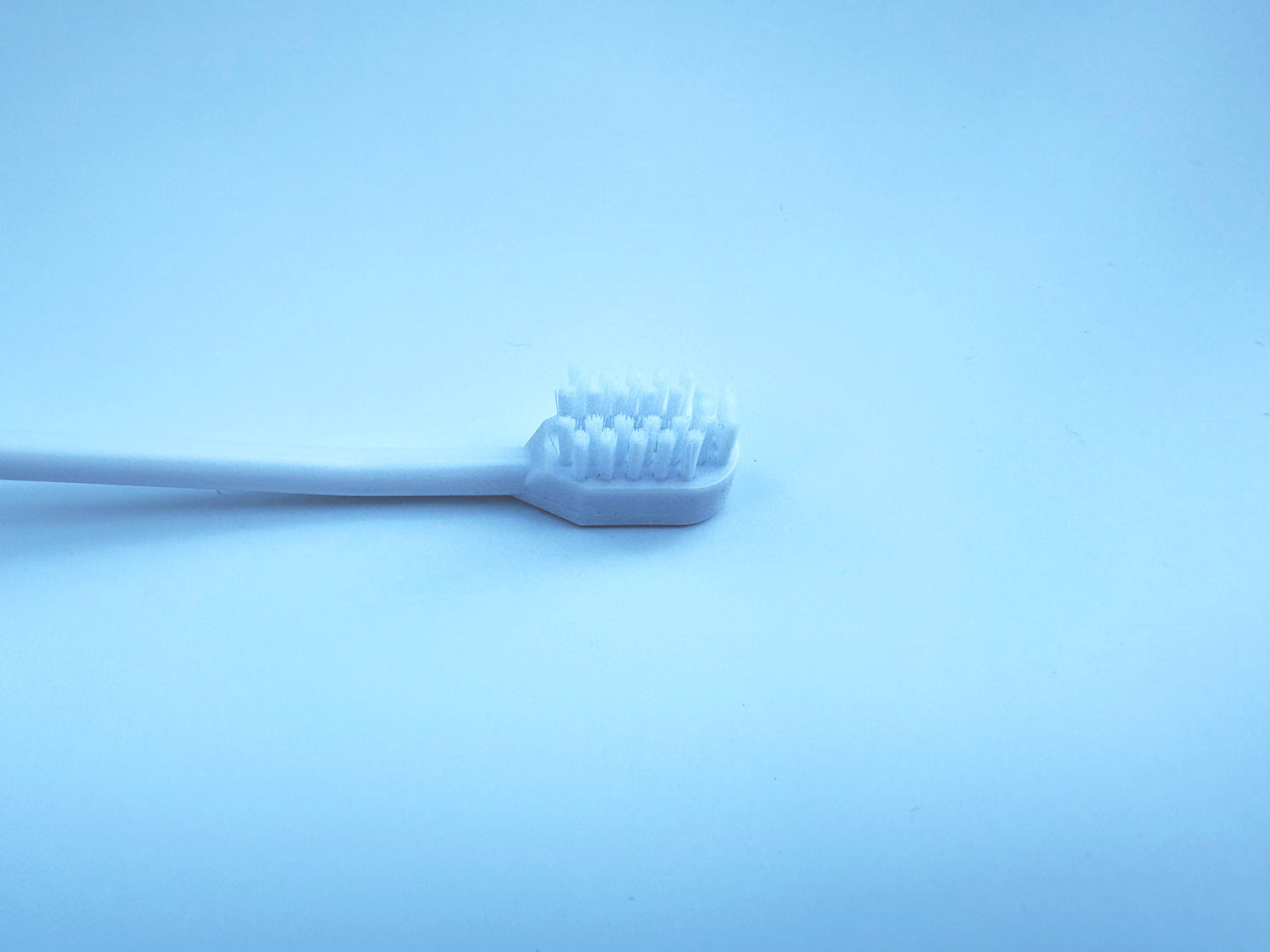 MC15 Non-Foam Back Disposable Suction Toothbrush